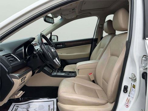 Used 2016 Subaru Outback 3.6R Limited image 12