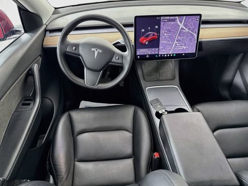Used 2022 Tesla Model Y Long Range AWD/4WD image 28