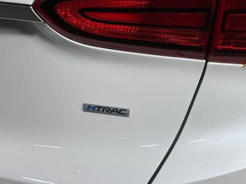 Used 2020 Hyundai Santa Fe SE image 37