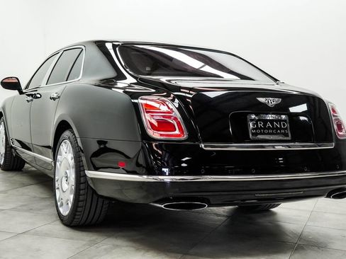 Used 2018 Bentley Mulsanne RWD image 11