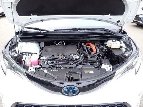 Certified 2022 Toyota Sienna XSE w/ XSE Plus Package AWD/4WD image 13
