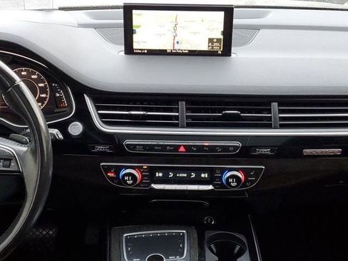 Used 2019 Audi Q7 3.0T Prestige w/ Prestige Package image 32