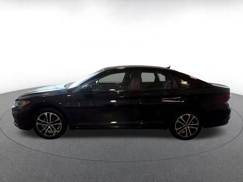 Used 2025 Volkswagen Jetta Sport FWD image 8