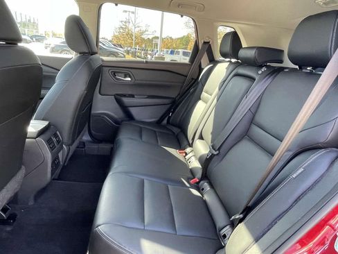 Used 2023 Nissan Rogue SL w/ SL Premium Package image 12