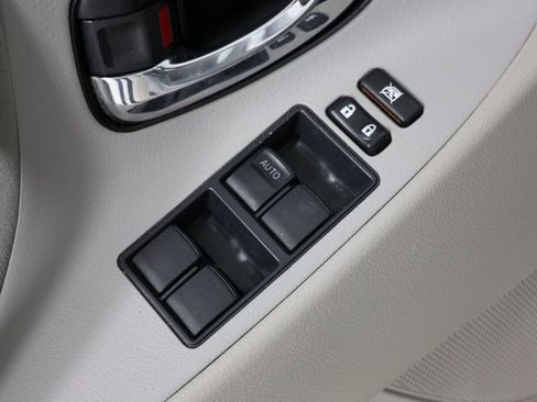 Used 2009 Toyota Camry LE image 14