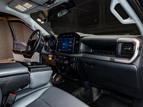 Used 2024 Ford F150 XL image 19