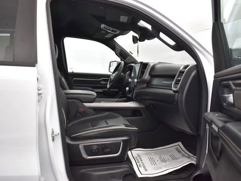 Used 2025 RAM 1500 Laramie image 17