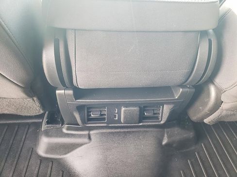 Used 2023 Chevrolet Silverado 1500 LT image 27