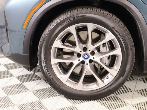 Certified 2024 BMW X5 xDrive50e w/ Premium Package AWD/4WD image 20
