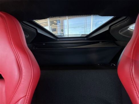 Used 2015 Chevrolet Corvette Z06 w/ 3LZ Preferred Equipment Group image 13