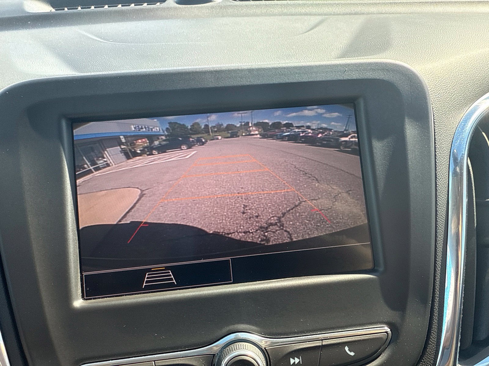 Used 2023 Chevrolet Equinox LT FWD image 22