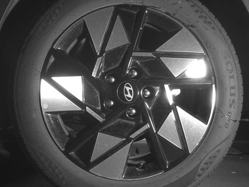 Used 2025 Hyundai Kona SEL image 14