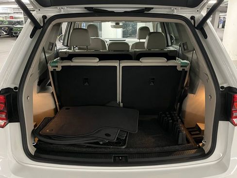 Certified 2019 Volkswagen Atlas SE w/ Panoramic Sunroof Package image 39