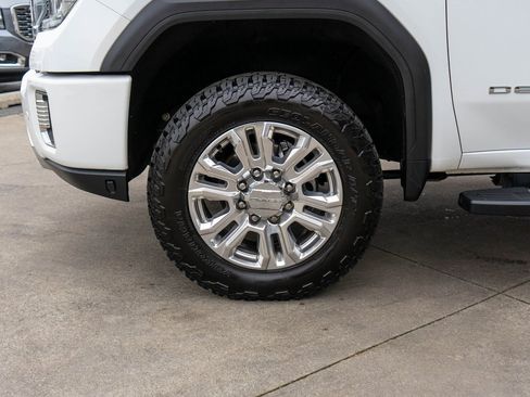 Used 2020 GMC Sierra 2500 Denali w/ Denali Ultimate Package image 32