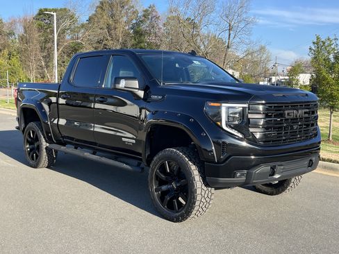 Used 2023 GMC Sierra 1500 Elevation w/ Preferred Package AWD/4WD image 1