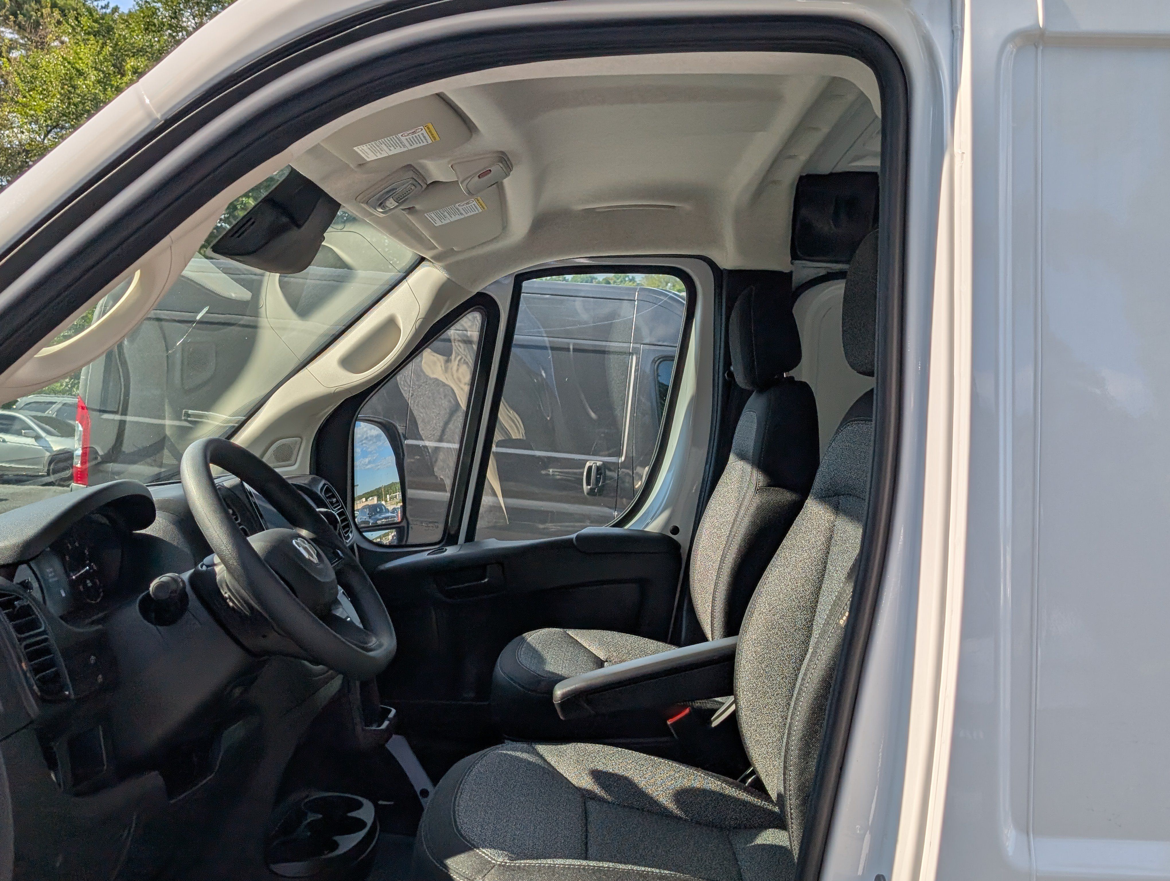 New 2025 RAM ProMaster 1500 FWD image 13