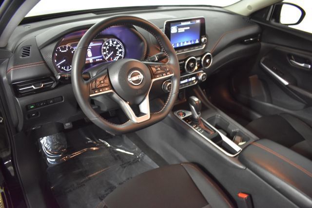 Certified 2025 Nissan Sentra SR w/ Midnight Edition FWD image 12