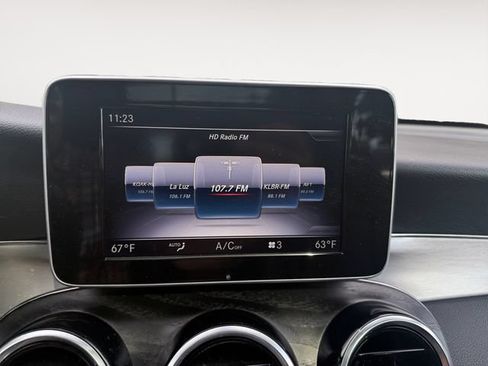 Used 2019 Mercedes-Benz GLC 350e 4MATIC image 15