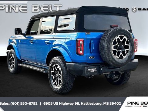 Used 2022 Ford Bronco Outer Banks image 2