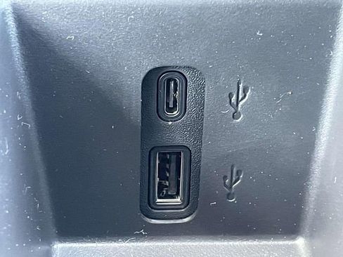 New 2025 GMC Acadia Elevation image 23