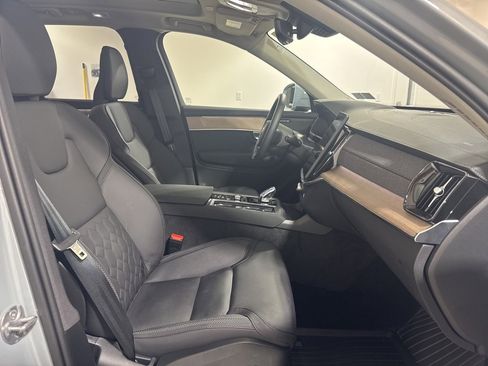 Used 2026 Volvo XC90 B6 Plus w/ Protection Package Premier image 28