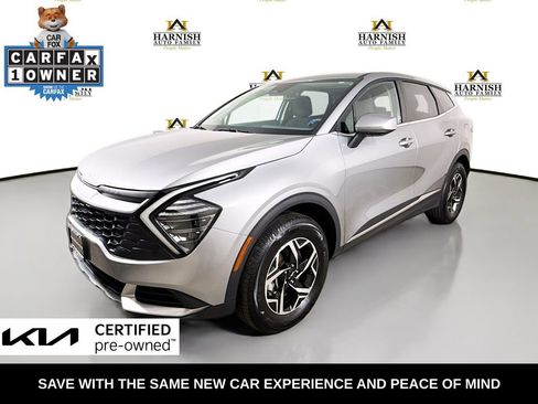 Certified 2024 Kia Sportage LX image 3