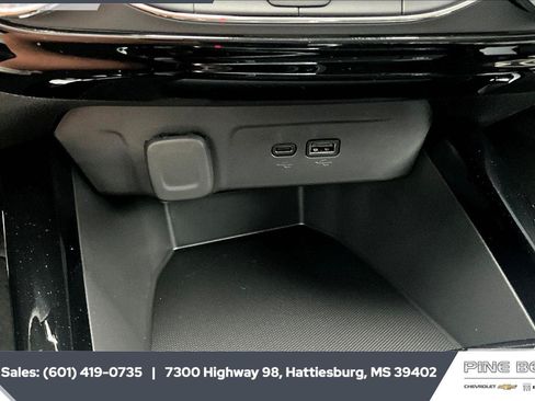 New 2026 Chevrolet Trax LT w/ LT Convenience Package FWD image 26