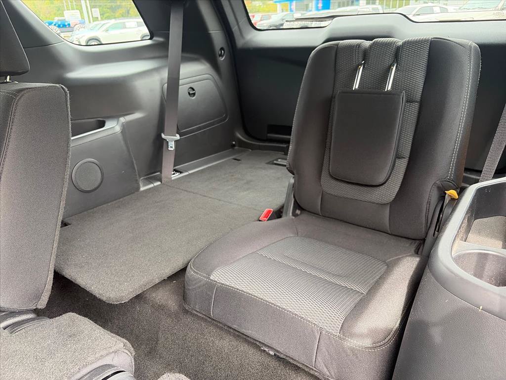 Used 2017 Ford Explorer XLT w/ Equipment Group 201A FWD image 27