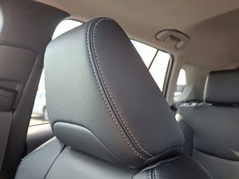 Used 2023 Toyota Corolla Cross XLE image 13