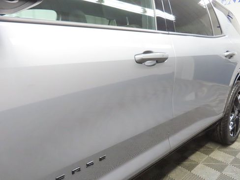 Used 2025 Chevrolet Traverse RS w/ LPO, Floor Liner Package image 38