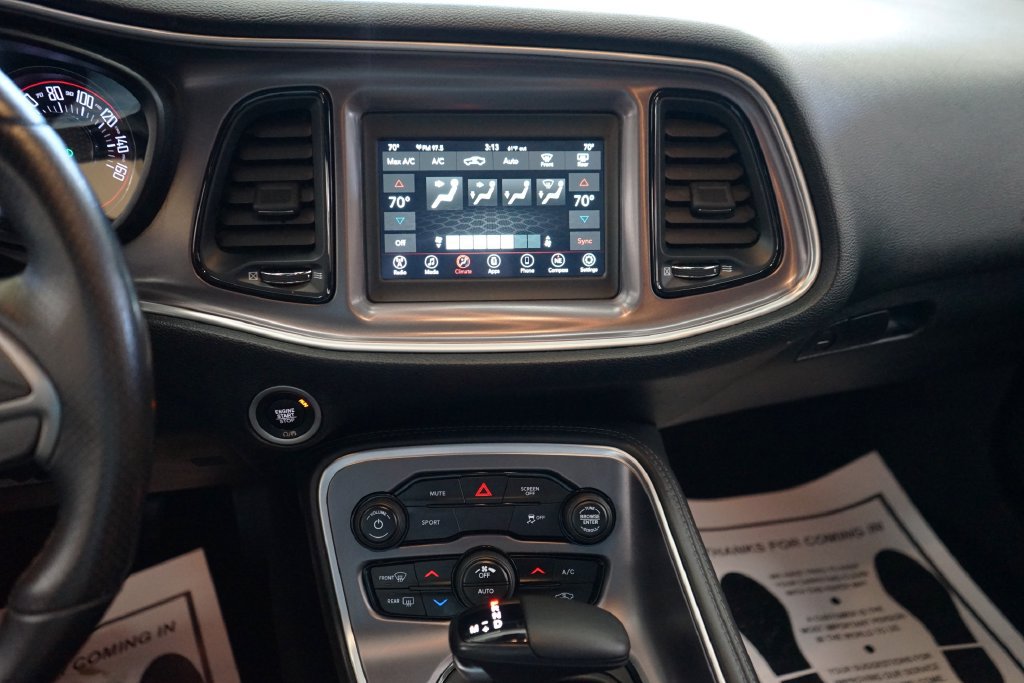 Used 2019 Dodge Challenger SXT w/ Blacktop Package RWD image 7