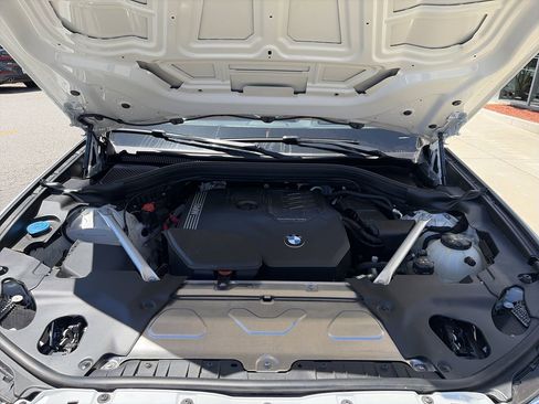 Certified 2025 BMW X4 xDrive30i AWD/4WD image 38