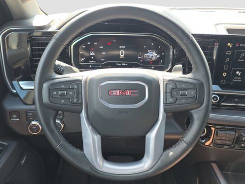 Used 2025 GMC Sierra 1500 SLT w/ SLT Premium Plus Package AWD/4WD image 9