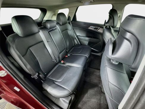 Certified 2023 Kia Sportage SX FWD image 29