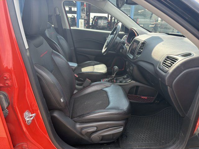 Used 2018 Jeep Compass Trailhawk w/ Navigation Group AWD/4WD image 26