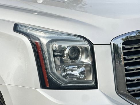 Used 2019 GMC Yukon Denali w/ Denali Ultimate Package image 11