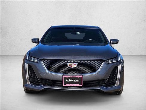 Used 2021 Cadillac CT5 Luxury image 2
