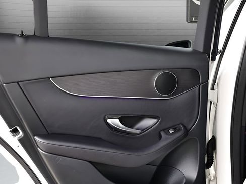 Used 2022 Mercedes-Benz GLC 300 4MATIC image 50