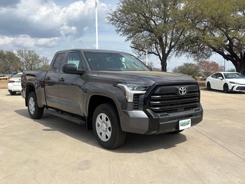 New 2026 Toyota Tundra SR image 5