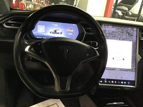 Used 2016 Tesla Model X 60D AWD/4WD image 12
