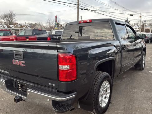 Used 2017 GMC Sierra 1500 SLE w/ SLE Value Package AWD/4WD image 9