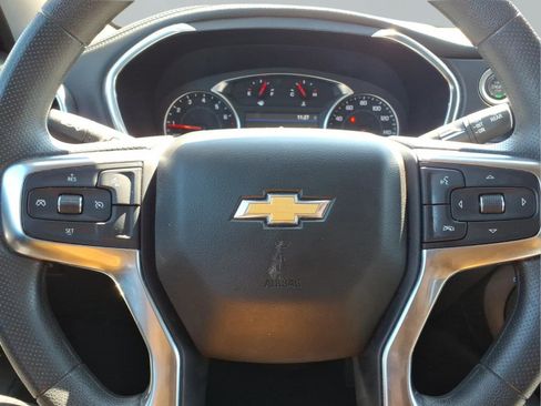 Used 2025 Chevrolet Blazer LT image 13