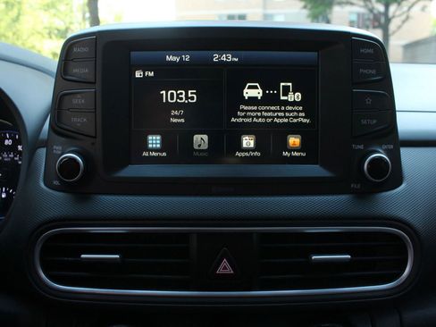 Used 2017 Hyundai Santa Fe Sport FWD image 32