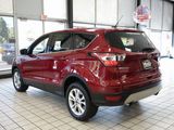 Used 2017 Ford Escape SE image 4