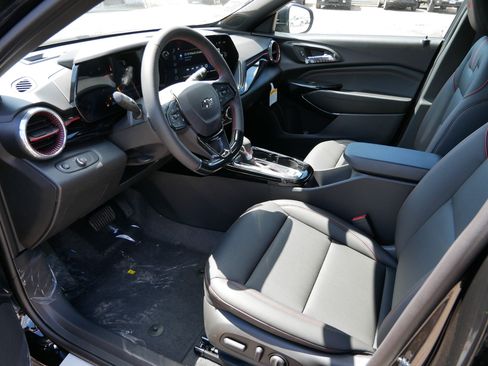 New 2026 Chevrolet Trax RS w/ Driver Confidence Package FWD image 11