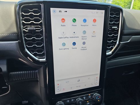 Used 2025 Ford Ranger Lariat w/ FX4 Off-Road Package image 21