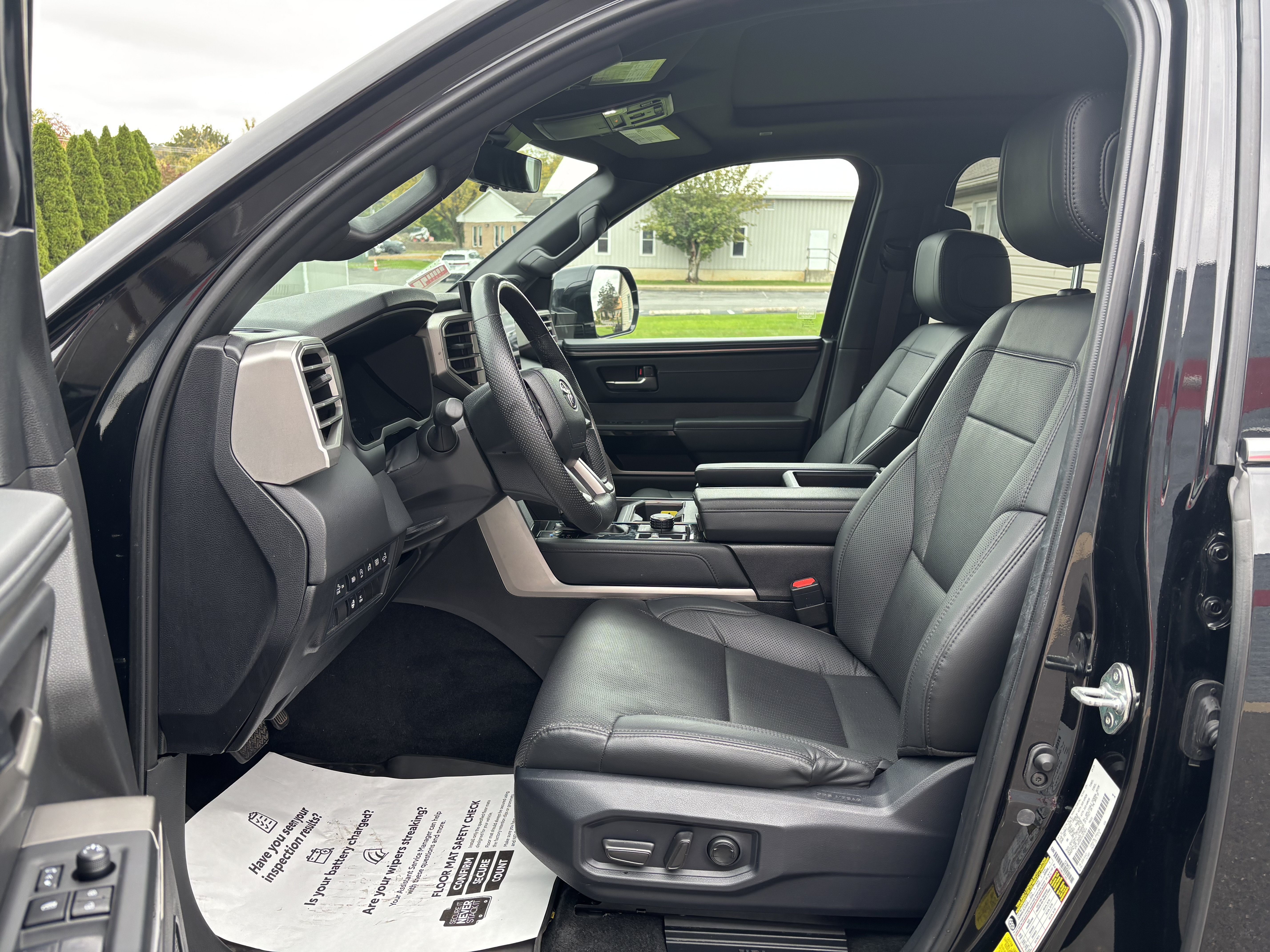 Certified 2025 Toyota Tundra Limited AWD/4WD image 12