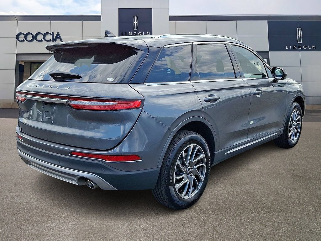 Used 2022 Lincoln Corsair AWD w/ Equipment Group 101A image 4