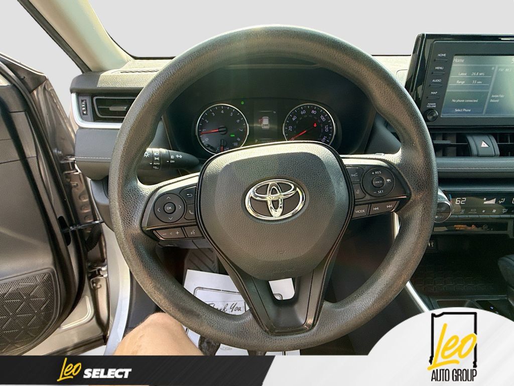Used 2019 Toyota RAV4 XLE AWD/4WD image 13