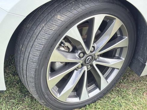 Used 2023 Nissan Maxima Platinum w/ Sport Mat Group image 16